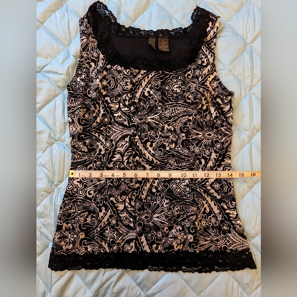 Sere Nade Black and White Paisley Tank - Picture 5 of 6